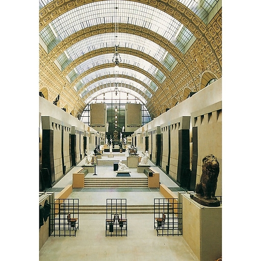 Musée d'orsay - vue intérieure de l'allée centrale