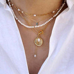 Necklace with small freshwater pearls