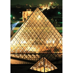 Carte postale "Pyramide du musée du Louvre (nuit)"
