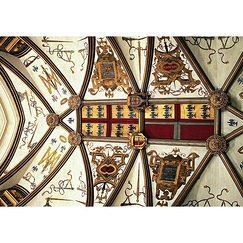 Carte postale "Vue intérieure de la chapelle d'Ecouen (détail)"