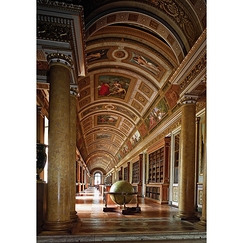 Postcard Palace of Fontainebleau - Hall of Diana