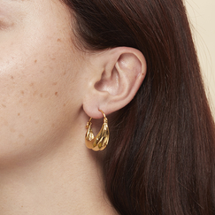 Ribbed crescent Earrings