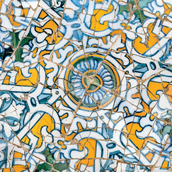 Carte postale Gaudí - Eléments de trencadis du Park Guell