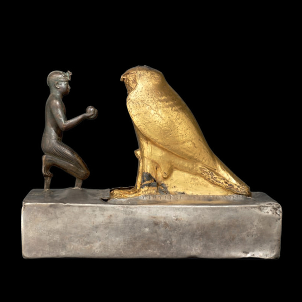 Postcard - Taharqa kneeling and offering wine to the Hawk God Hemen