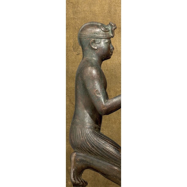 Marque-pages - Taharqa à genoux offrant le vin au dieu-faucon Hémen